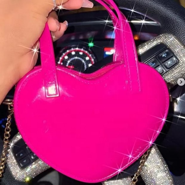 Girls love hearts bag - BoozayCollctn